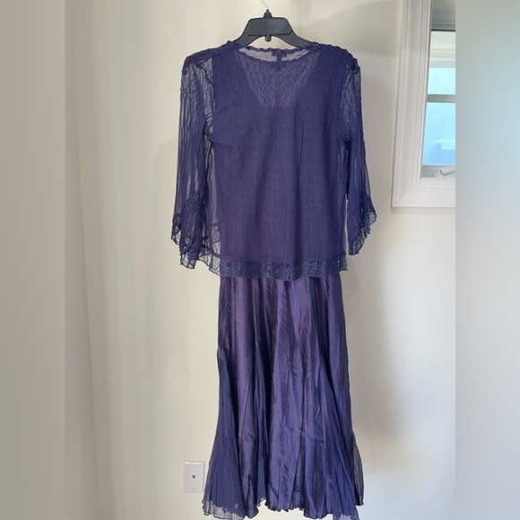 Komarov Dress with Cover up - Picture 2 of 4